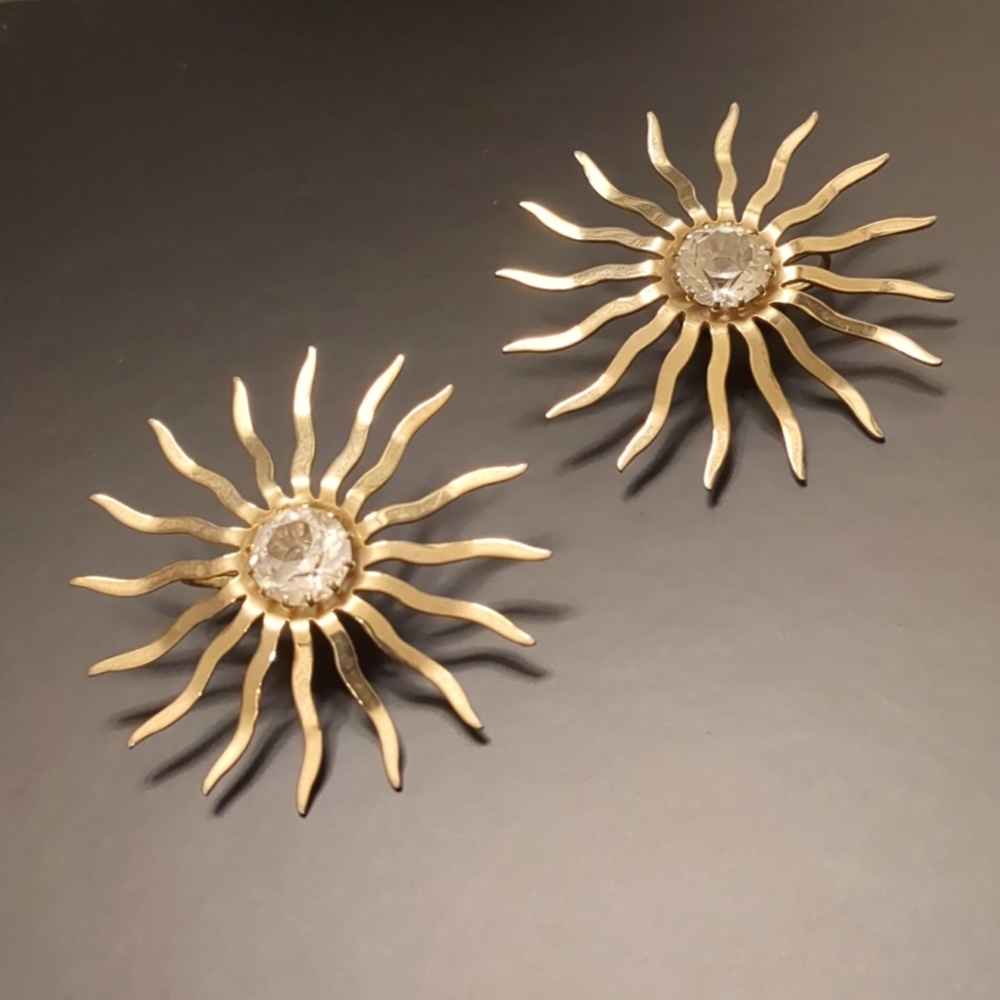 RARE VINTAGE SUNBURST EARRINGS
